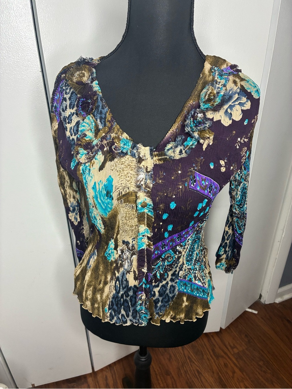 Alberto Makali Mixed Floral Patchwork V-Neck Blouse - Purple/Turquoise/Gold